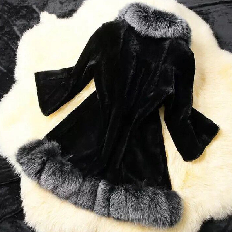 Manteau Slim avec Grand Col en Fourrure Imitation Lapin – Élégance et Confort