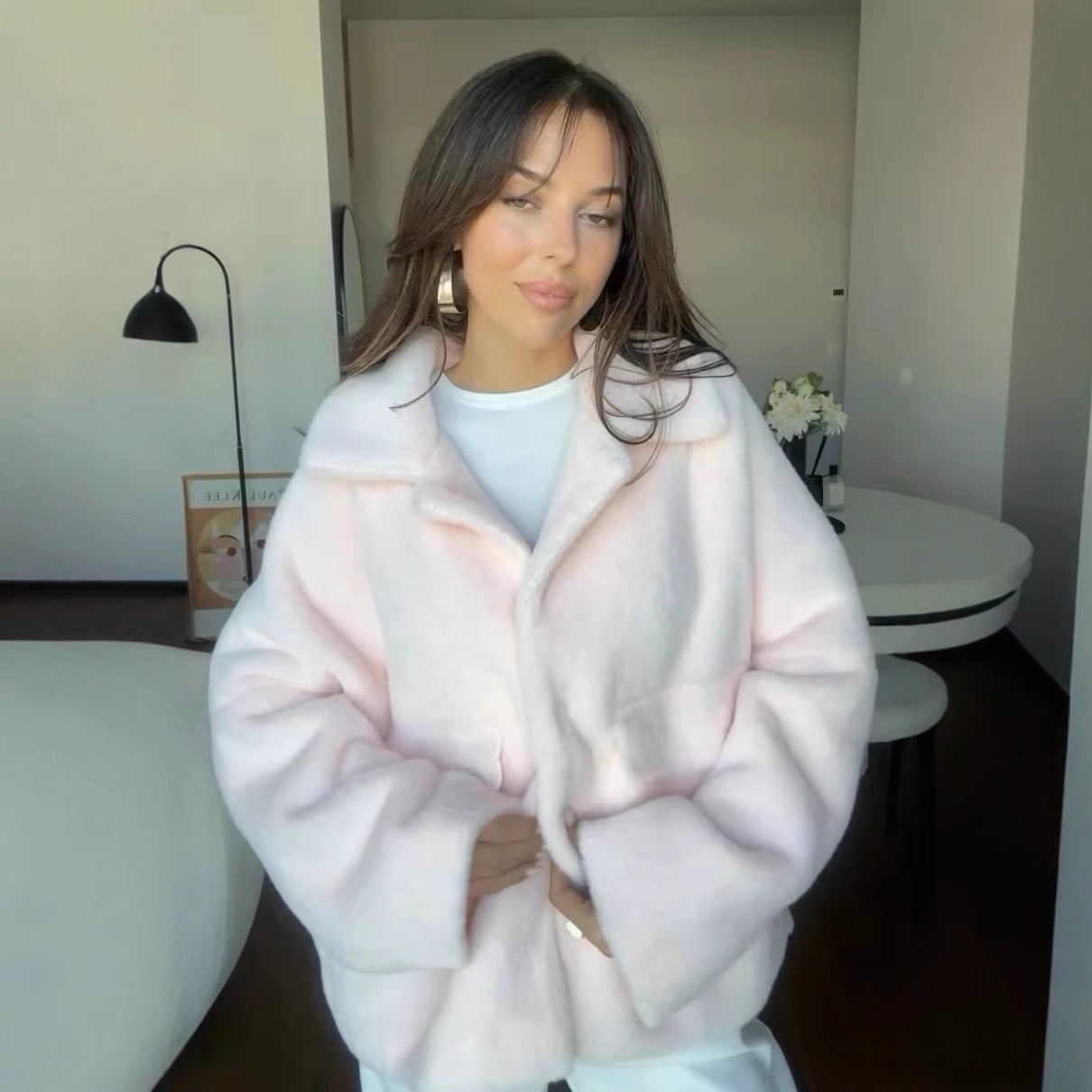Casual Furry Jacket – Elegance and Comfort