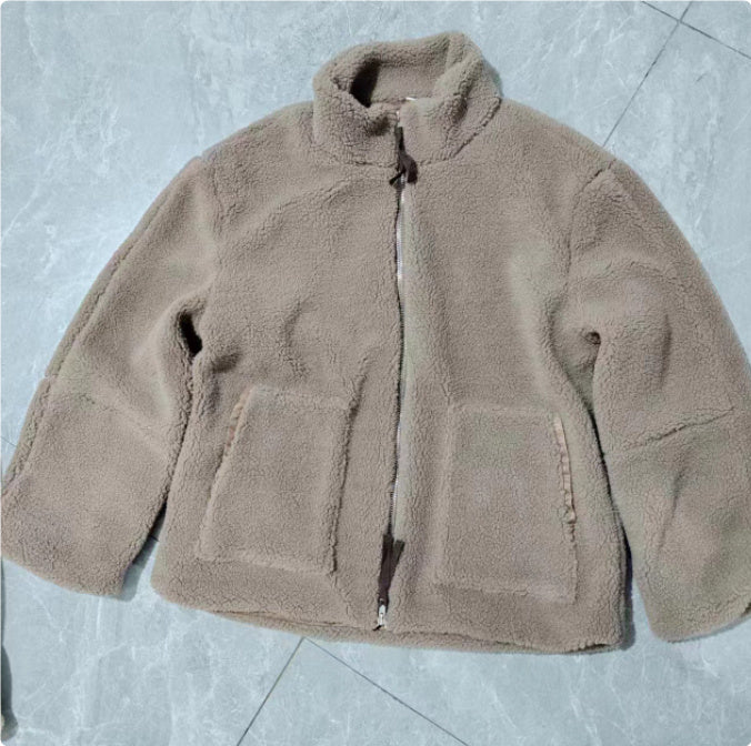 Zip-Up Jacket in Mixed Wool – Elegance and Comfort for Winter