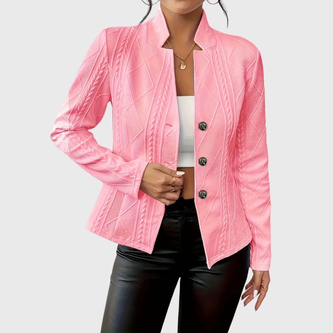 Elegant and structured fitted blazer by Camille