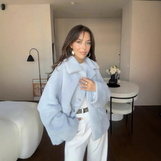 Casual Furry Jacket – Elegance and Comfort