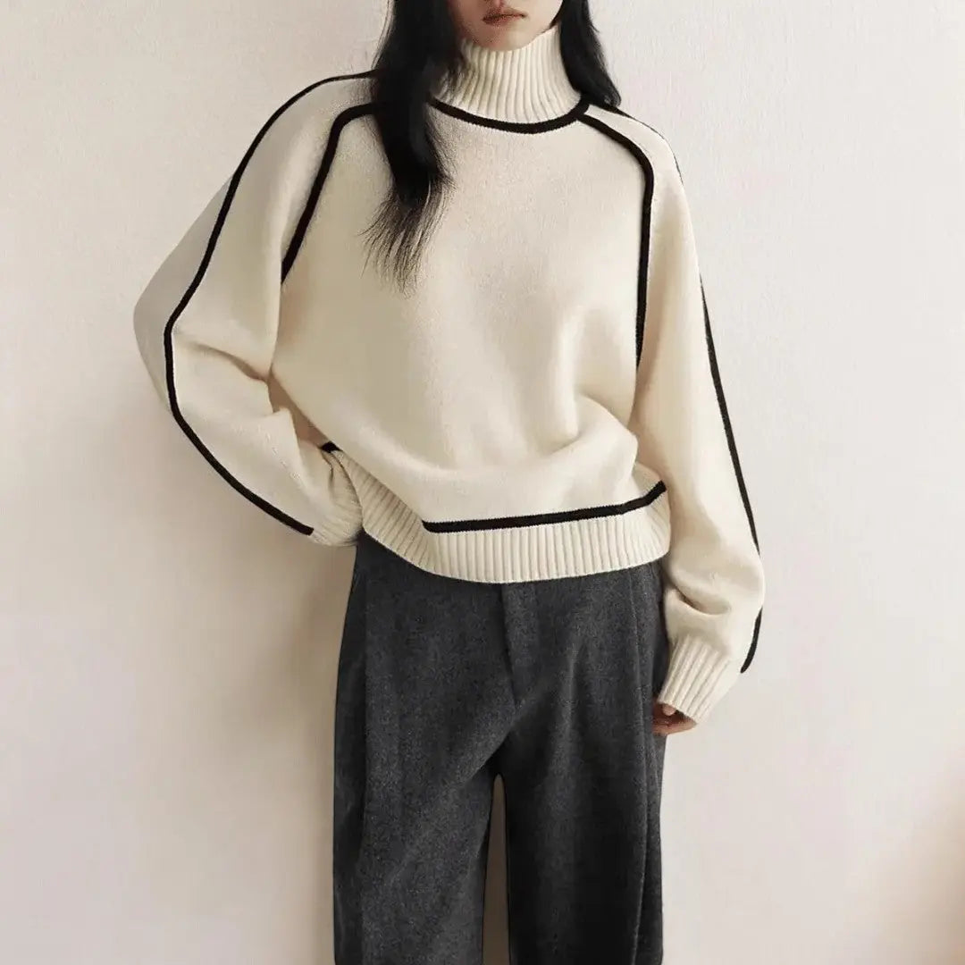 Léa Soft and Elegant Turtleneck Sweater