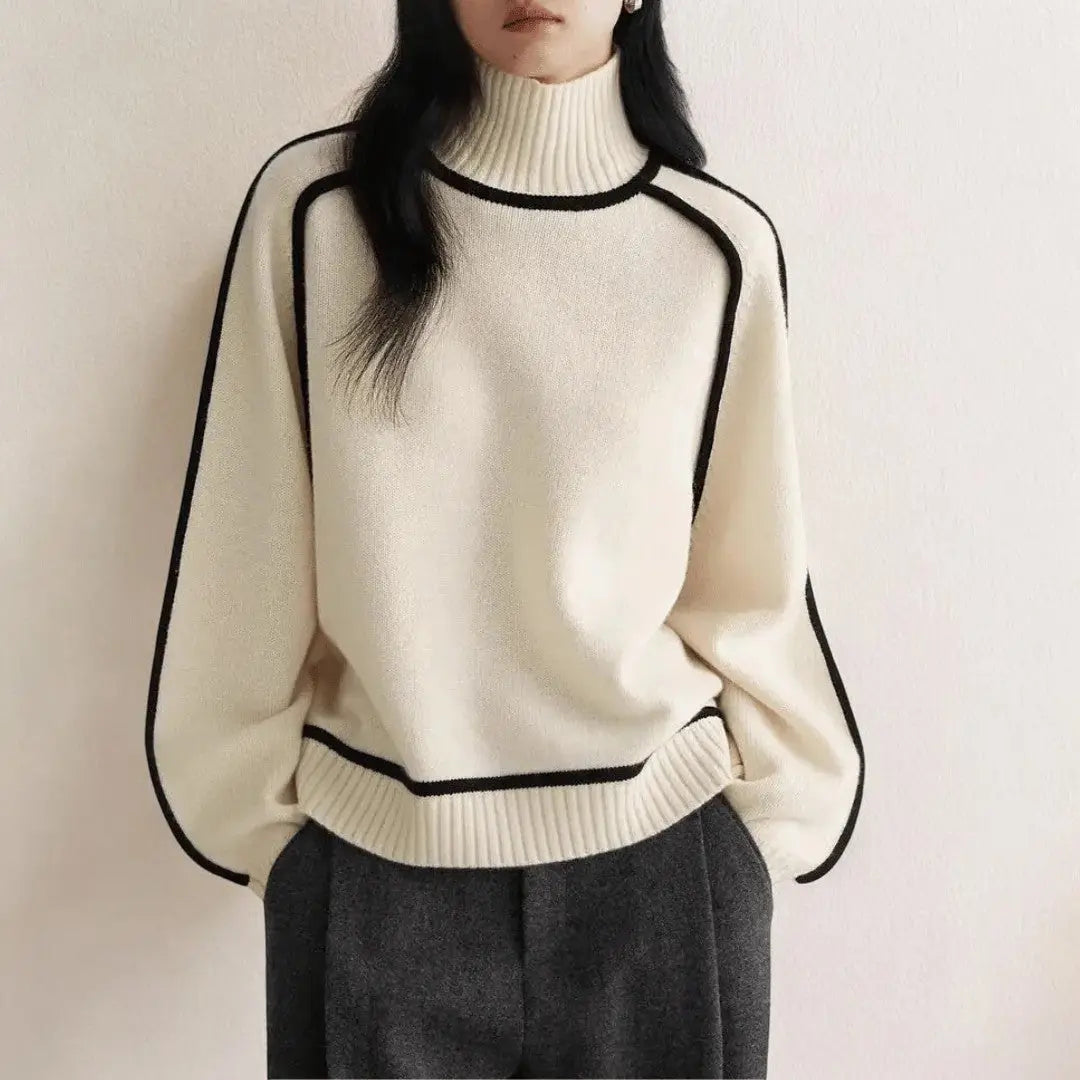 Léa Soft and Elegant Turtleneck Sweater