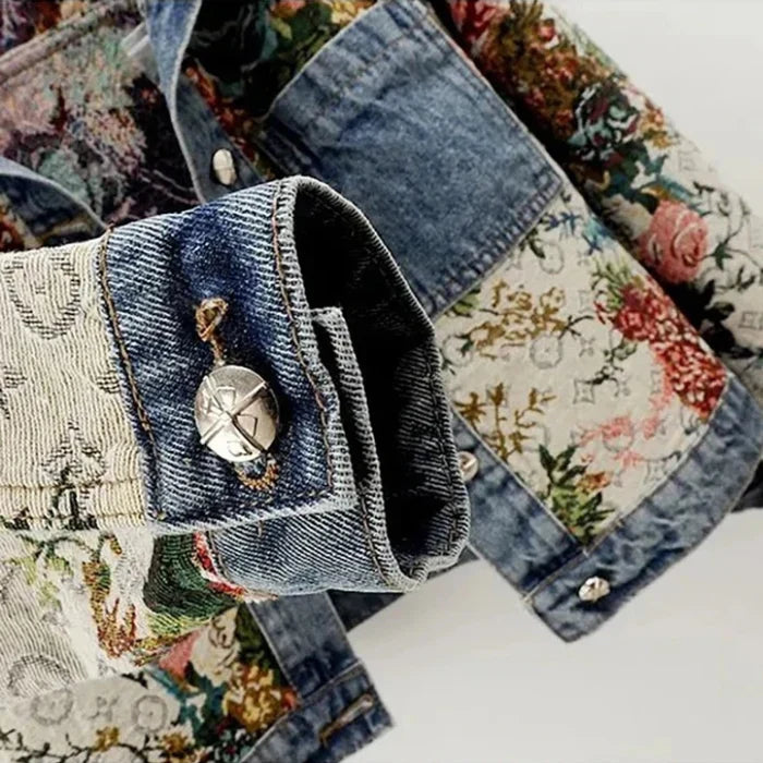 Léa Elegant Floral Denim Jacket