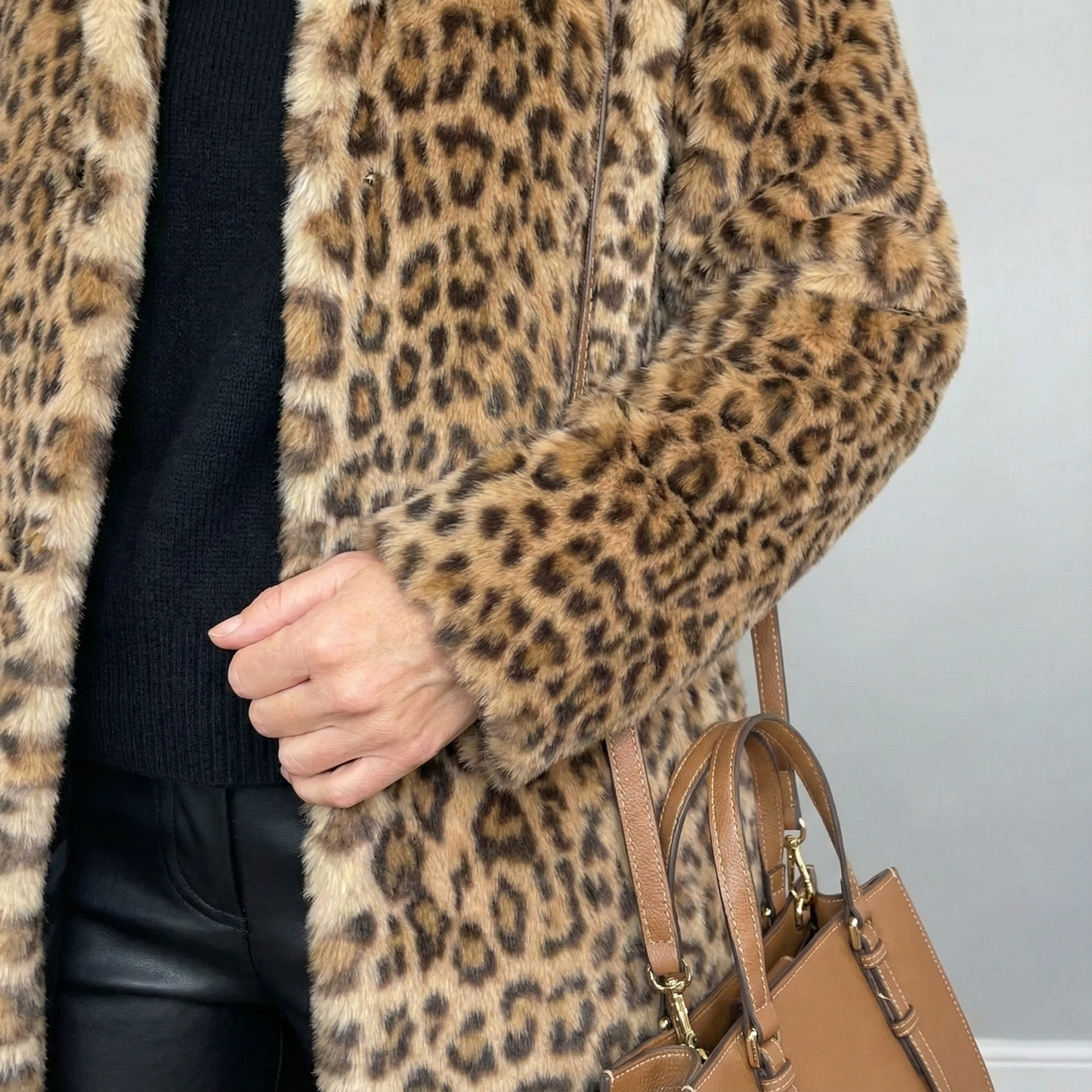 Mid-length Coat with Soft Fur Leopard Print