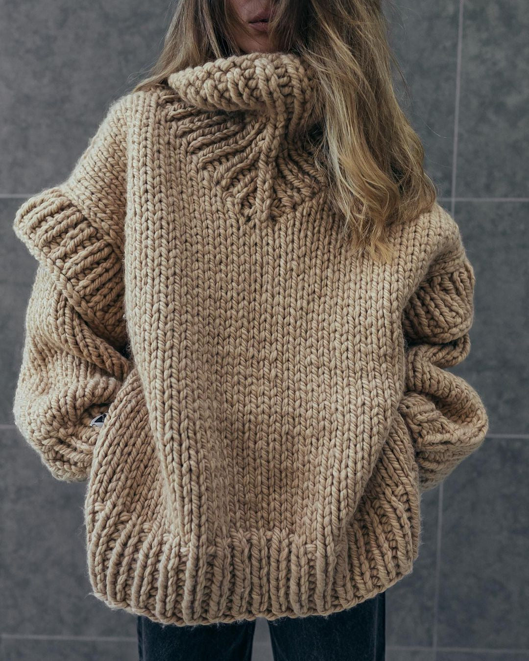 Fluffy – Pull Col Roulé Doux & Élégant