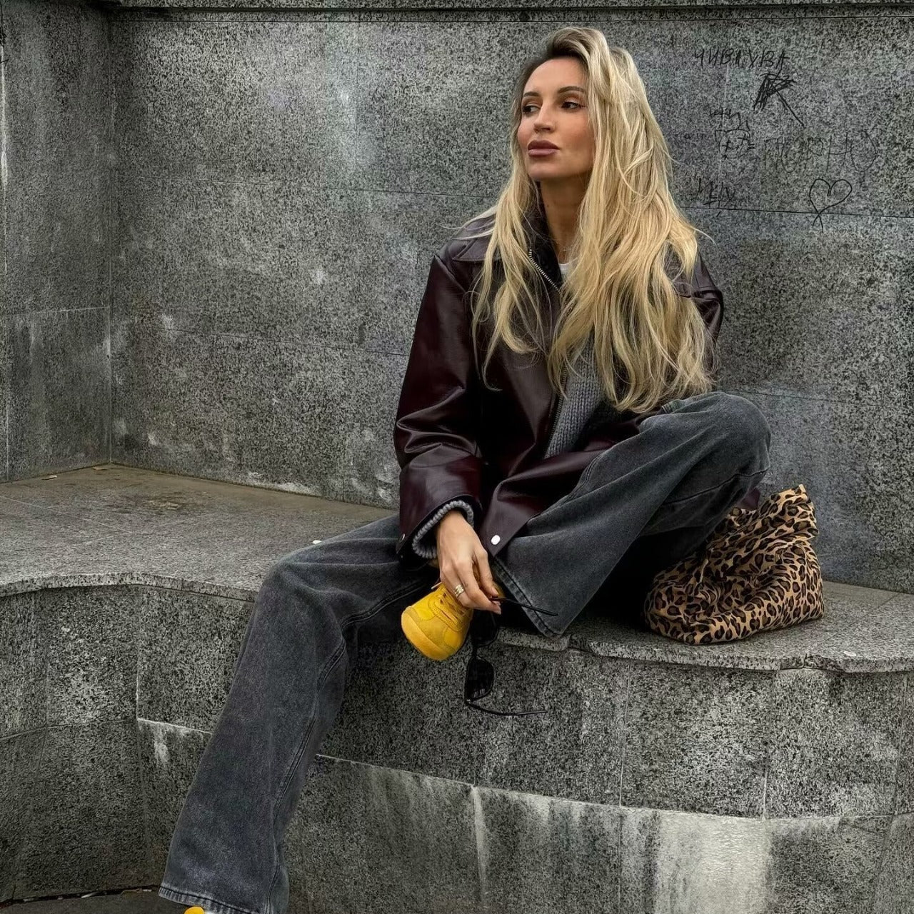 Veste Zippée Élégante – Style et Confort Réunis