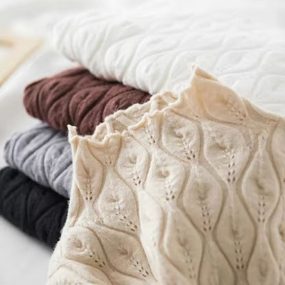 Léa Elegant Turtleneck Sweater in Cashmere