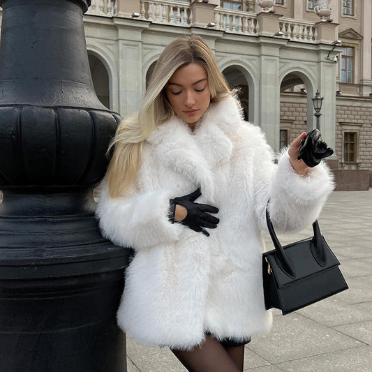 Manteau Court Uni  - Élégance et Style
