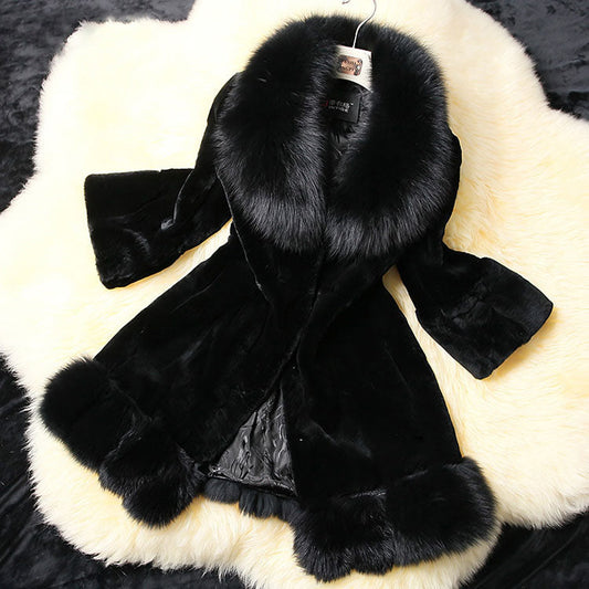Manteau Slim avec Grand Col en Fourrure Imitation Lapin – Élégance et Confort