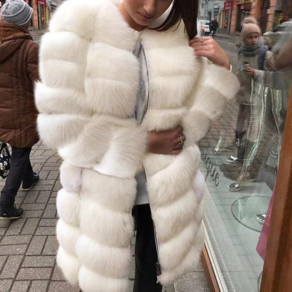 Manteau Faux fox Fourrure  – Luxe Éthique et Élégance