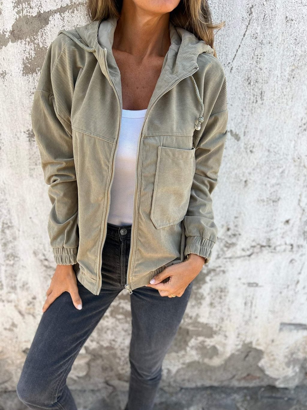 Alice - Veste  Élégante en Velours Côtelé