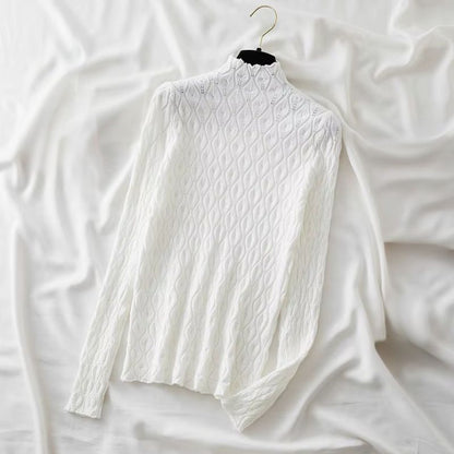 Léa Elegant Turtleneck Sweater in Cashmere