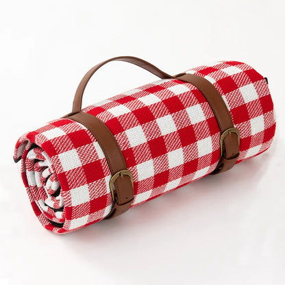 Lunara – Foldable and Waterproof Checkered Picnic Blanket
