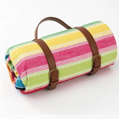 Lunara – Foldable and Waterproof Checkered Picnic Blanket