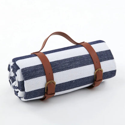 Lunara – Foldable and Waterproof Checkered Picnic Blanket