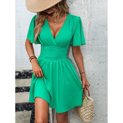 Alya – Robe Courte Plissée Style City Chic