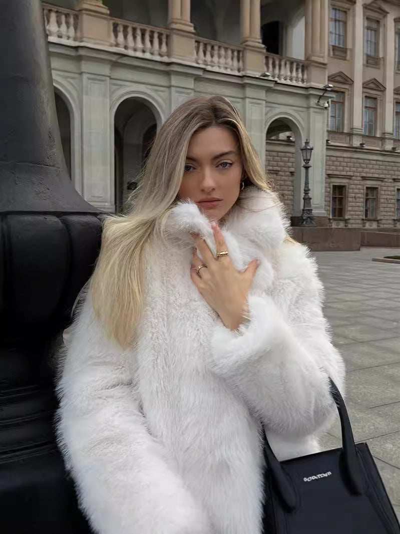 Manteau Court Uni  - Élégance et Style