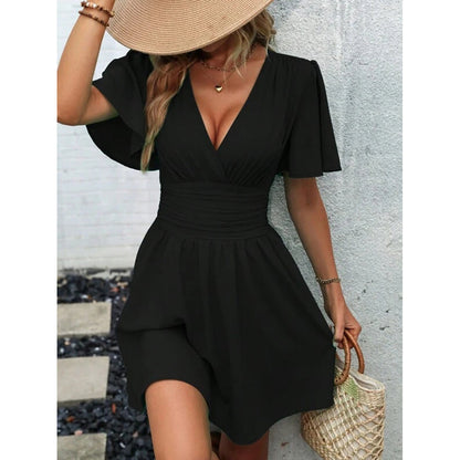 Alya – Robe Courte Plissée Style City Chic