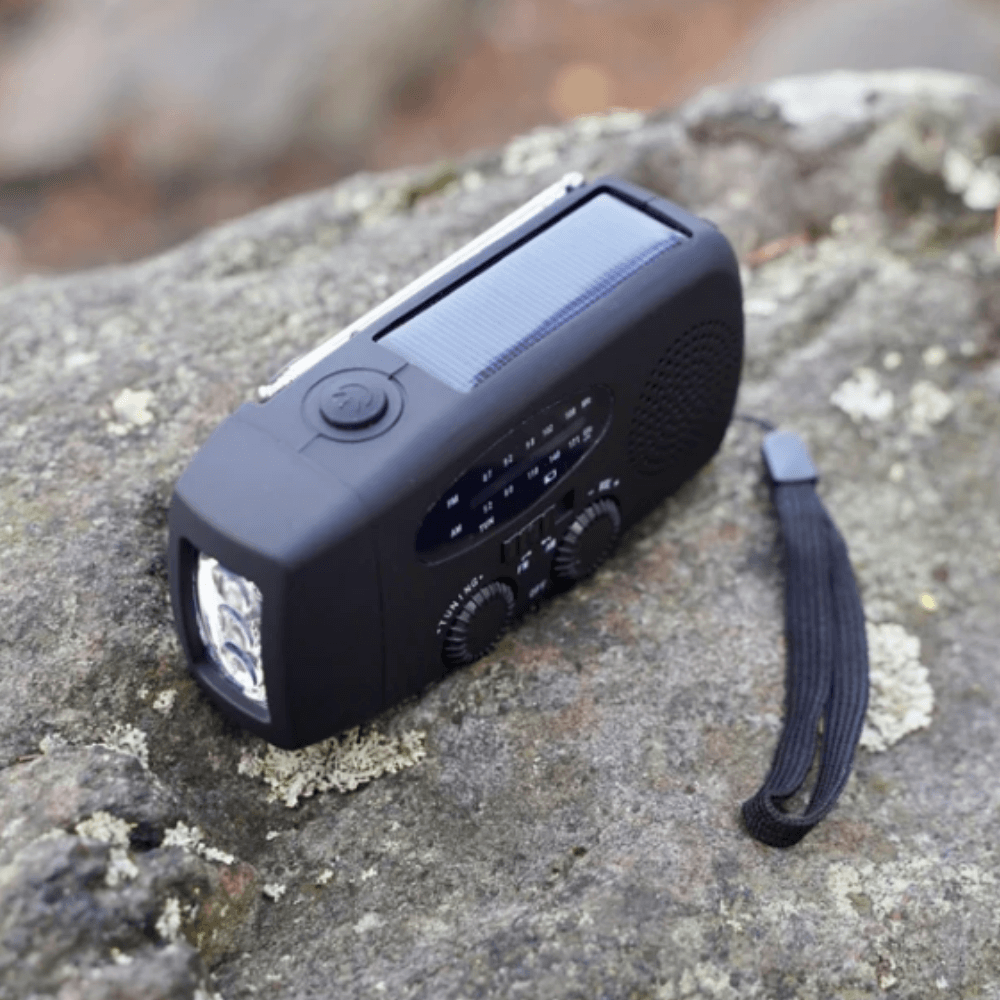 Lumora – Radio d’Urgence Portable Multifonction avec Manivelle et Lampe LED